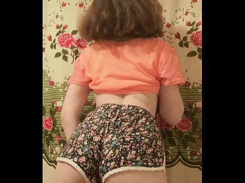 ❤️ La joven sexy hace un striptease grabando sus calzoncillos en la cámara Super sexo en es.porn-mate.ru ❌️